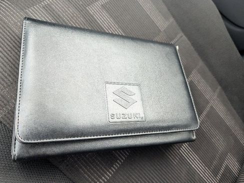 Used 2011 Suzuki SX4 AWD Hatchback image 22