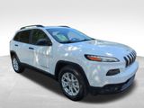 Used 2016 Jeep Cherokee Sport image 3