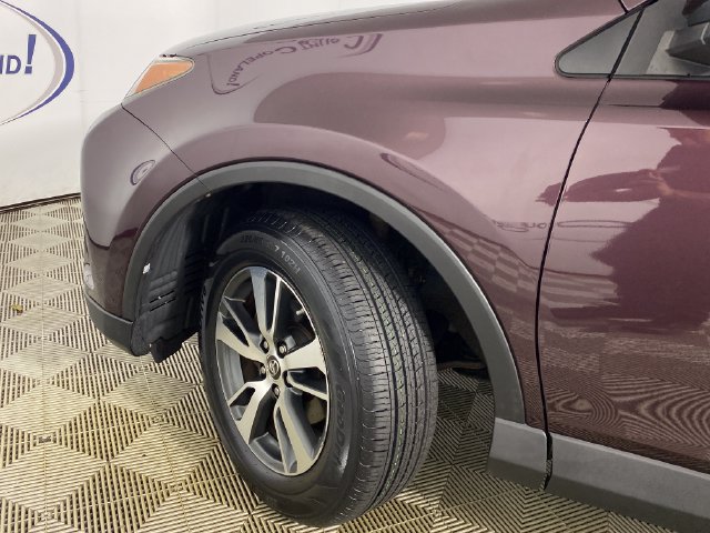 Used 2016 Toyota RAV4 XLE AWD/4WD image 23