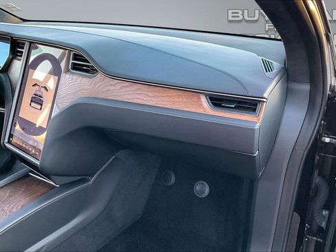 Used 2019 Tesla Model X 100D image 17