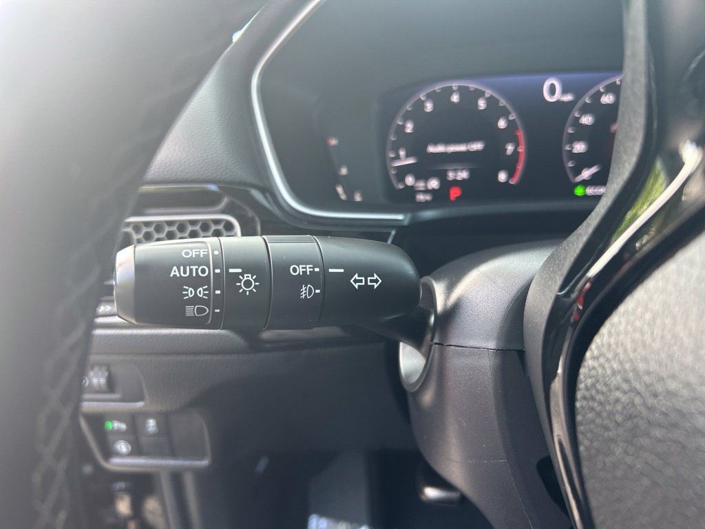 Used 2022 Honda Civic Touring image 35