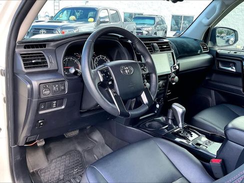 Used 2020 Toyota 4Runner 4WD image 2