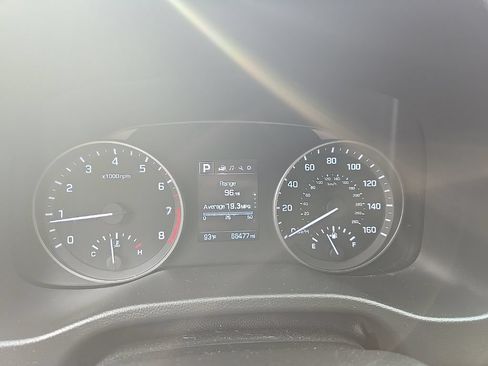 Used 2018 Hyundai Elantra SEL w/ Cargo Package FWD image 10