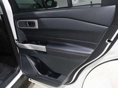 Used 2024 Ford Explorer XLT w/ Equipment Group 202A image 30