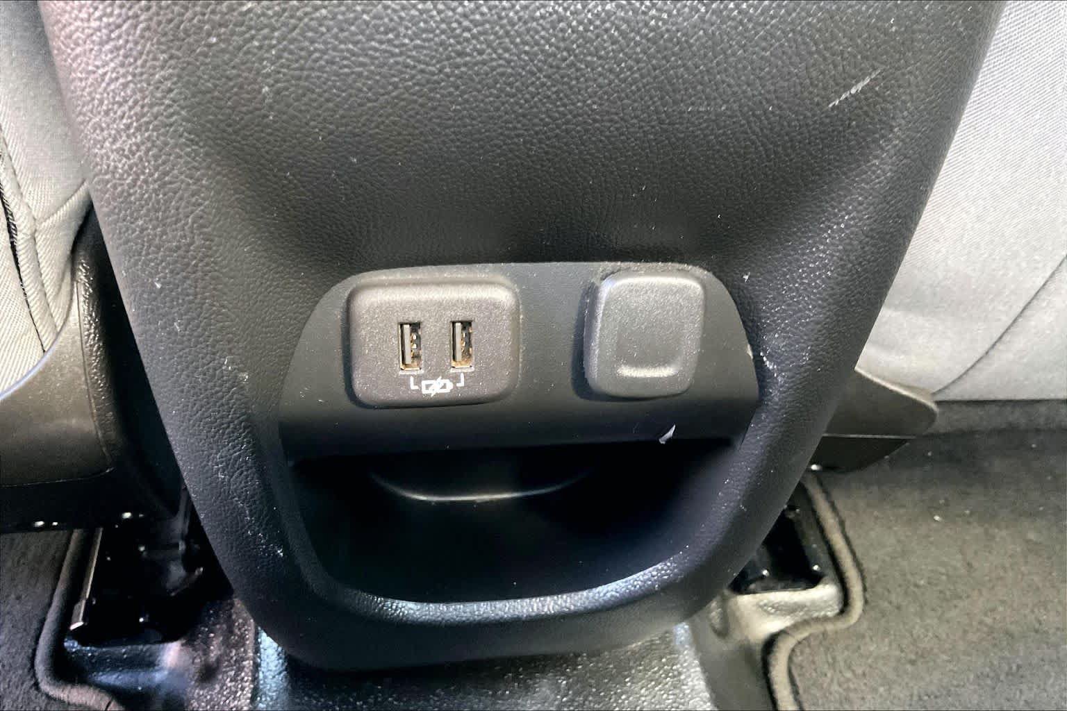 Used 2021 Chevrolet Colorado LT w/ Fleet Safety Package RWD image 31