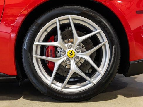 Used 2017 Ferrari F12 Berlinetta RWD image 24