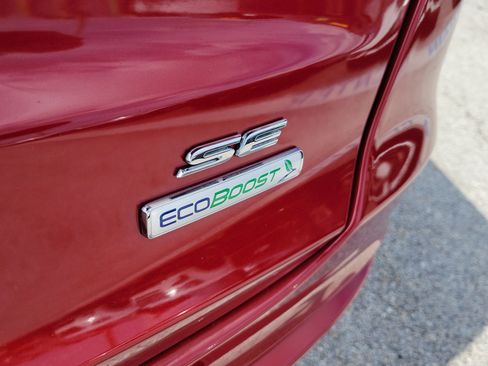 Used 2020 Ford Fusion SE FWD image 10