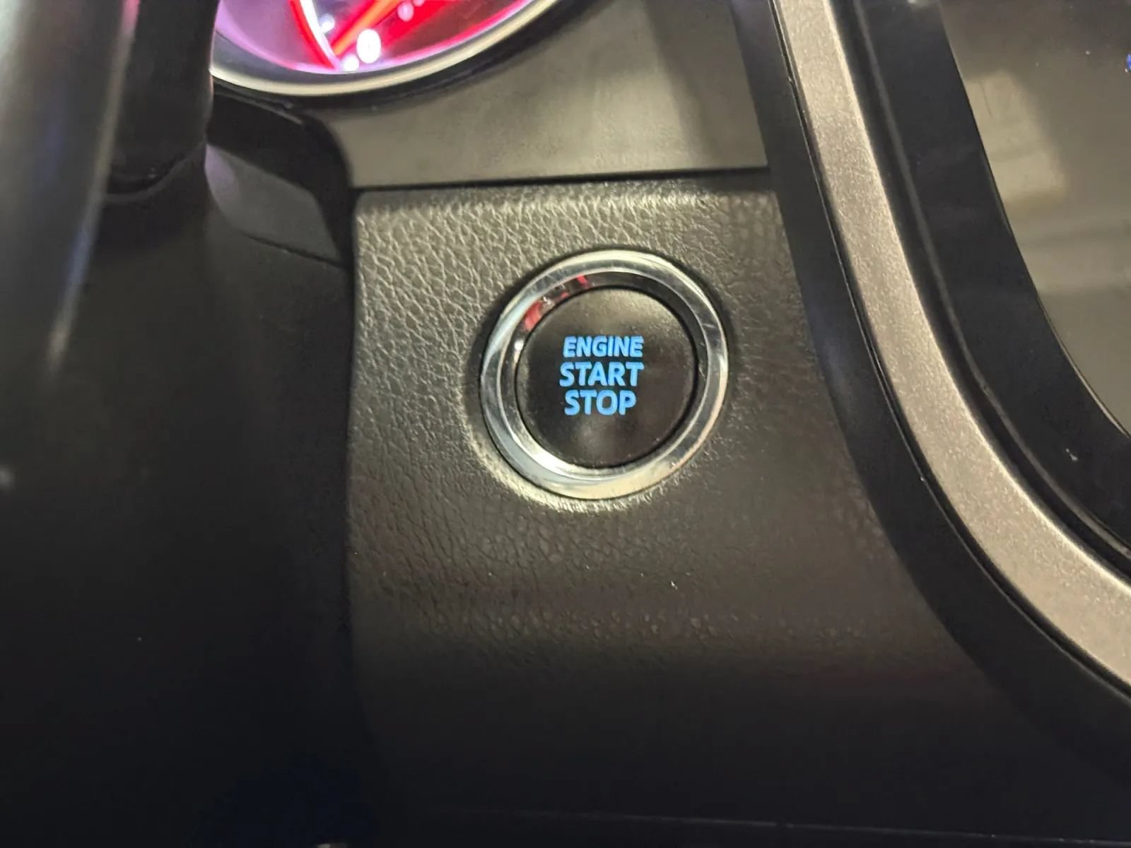 Used 2020 Toyota Camry XSE AWD/4WD image 32