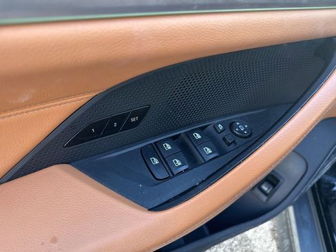 Certified 2024 BMW i4 eDrive35 w/ Convenience Package image 9