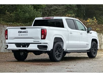 New 2026 GMC Sierra 1500 Elevation w/ LPO, Elevation Black Package