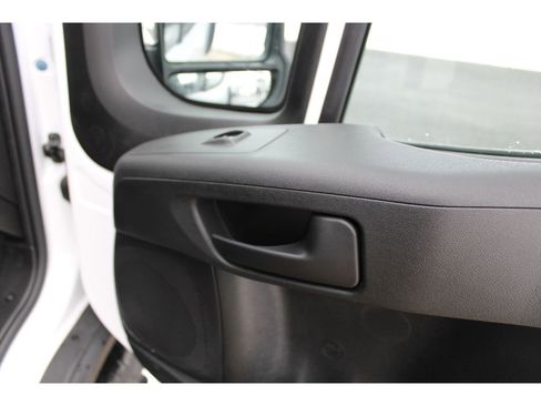 New 2026 RAM ProMaster 2500 w/ Premium Convenience Group image 7