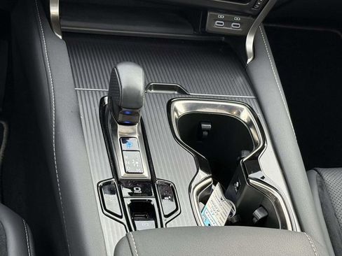 Used 2024 Lexus RX 500h F Sport image 18