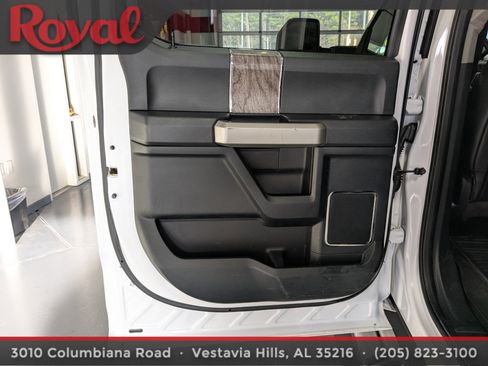 Used 2017 Ford F250 Lariat w/ Chrome Package image 13