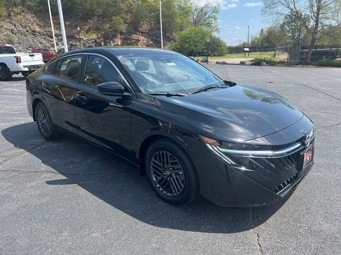 New 2026 Nissan Sentra SV w/ SV Convenience Package FWD image 1