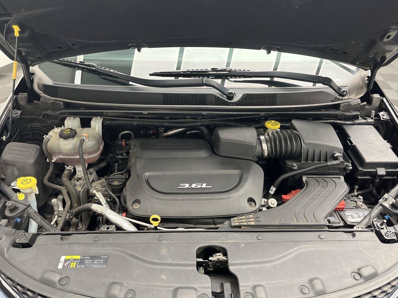 Used 2018 Chrysler Pacifica Touring Plus w/ S Appearance Package FWD image 27