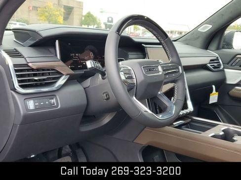 New 2026 GMC Acadia Denali Ultimate w/ LPO, Floor Liner Package image 11