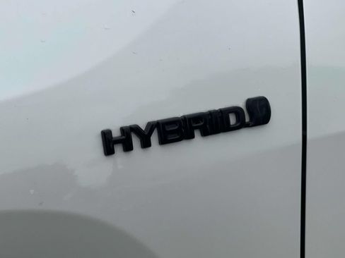 Used 2021 Toyota RAV4 XSE AWD/4WD image 14