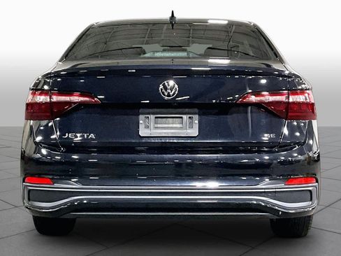 Used 2022 Volkswagen Jetta SE FWD image 5