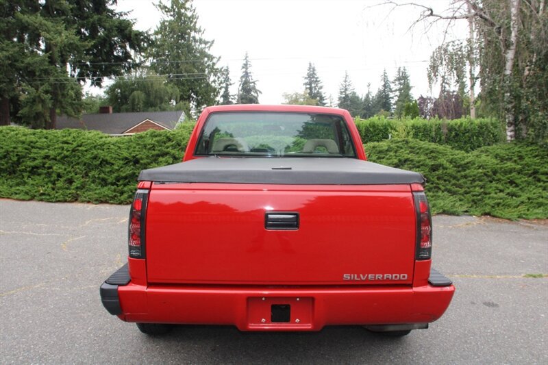Used 1993 Chevrolet Silverado 1500 2WD Regular Cab image 10