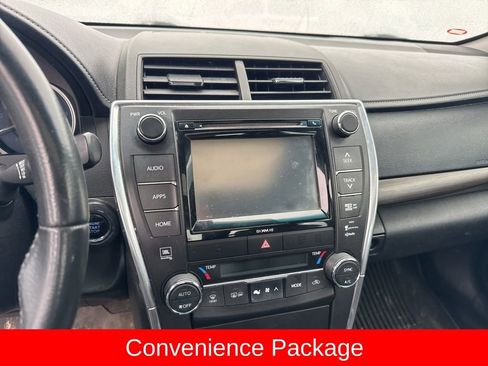 Used 2017 Toyota Camry XLE image 8
