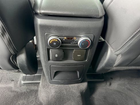 Certified 2022 Ford Explorer XLT w/ Equipment Group 202A RWD image 32