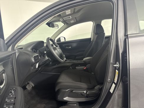 Certified 2025 Honda HR-V LX image 15