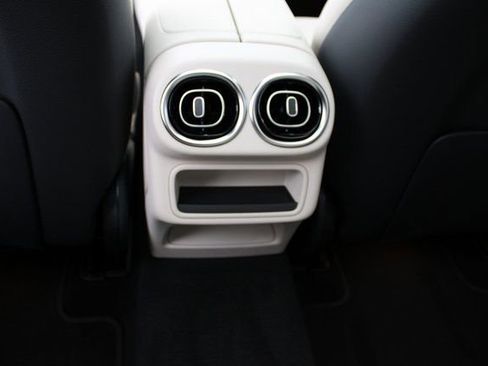 New 2026 Mercedes-Benz GLC 300 4MATIC image 35