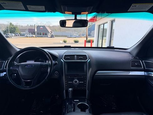 Used 2016 Ford Explorer Sport image 19