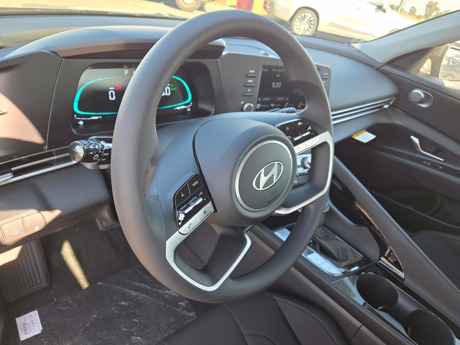 New 2026 Hyundai Elantra Hybrid FWD image 9