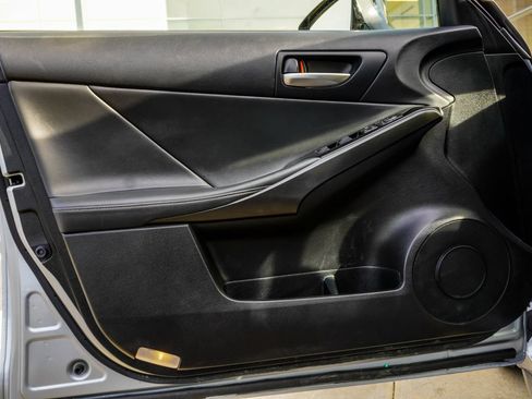 Used 2023 Lexus IS 300 w/ Comfort Package RWD image 36