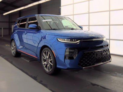 Used 2022 Kia Soul Turbo FWD image 4