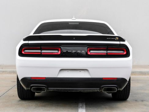 Used 2021 Dodge Challenger R/T Scat Pack RWD image 10
