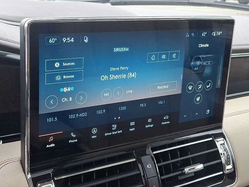 Used 2022 Lincoln Navigator Reserve AWD/4WD image 21