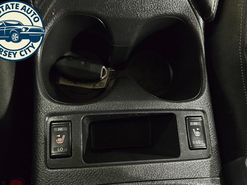 Used 2018 Nissan Rogue Sport SL AWD/4WD image 18
