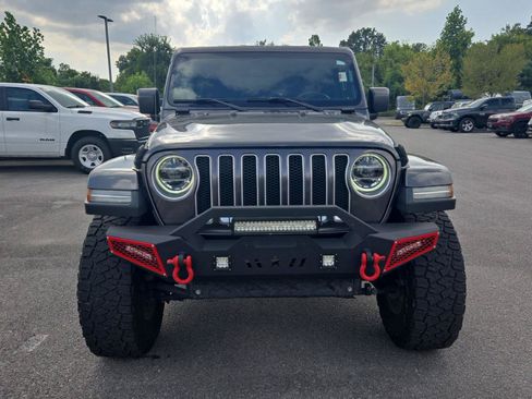 Used 2018 Jeep Wrangler Unlimited Sahara AWD/4WD image 2
