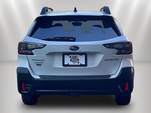 Certified 2022 Subaru Outback Premium AWD/4WD image 6