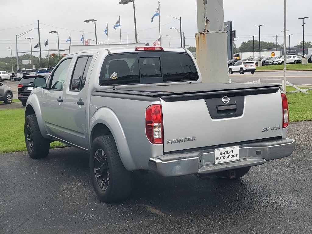 Used 2018 Nissan Frontier SV AWD/4WD image 3