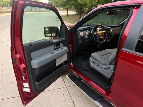 Used 2013 Ford F150 XLT w/ Luxury Equipment Group image 14
