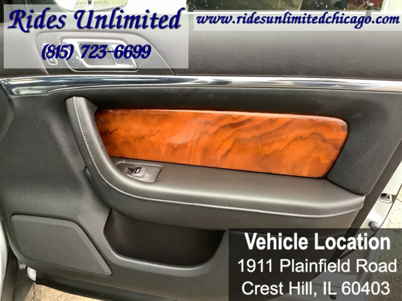 Used 2013 Lincoln MKS FWD image 33