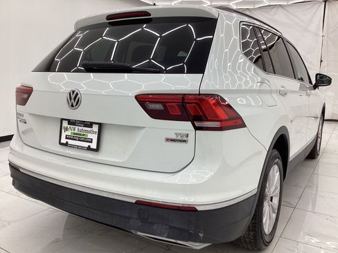 Used 2018 Volkswagen Tiguan SE AWD/4WD image 8