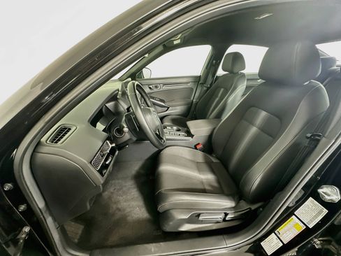 Used 2025 Honda Civic Sport image 13