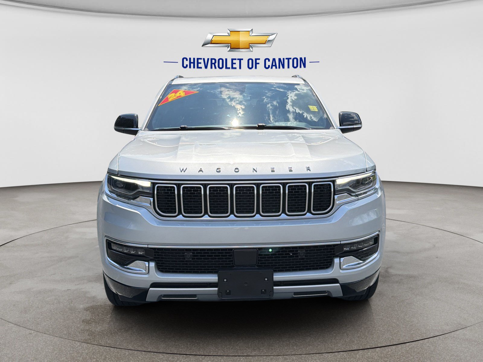 Used 2024 Jeep Wagoneer Series II w/ Flexible Seating Group AWD/4WD image 2