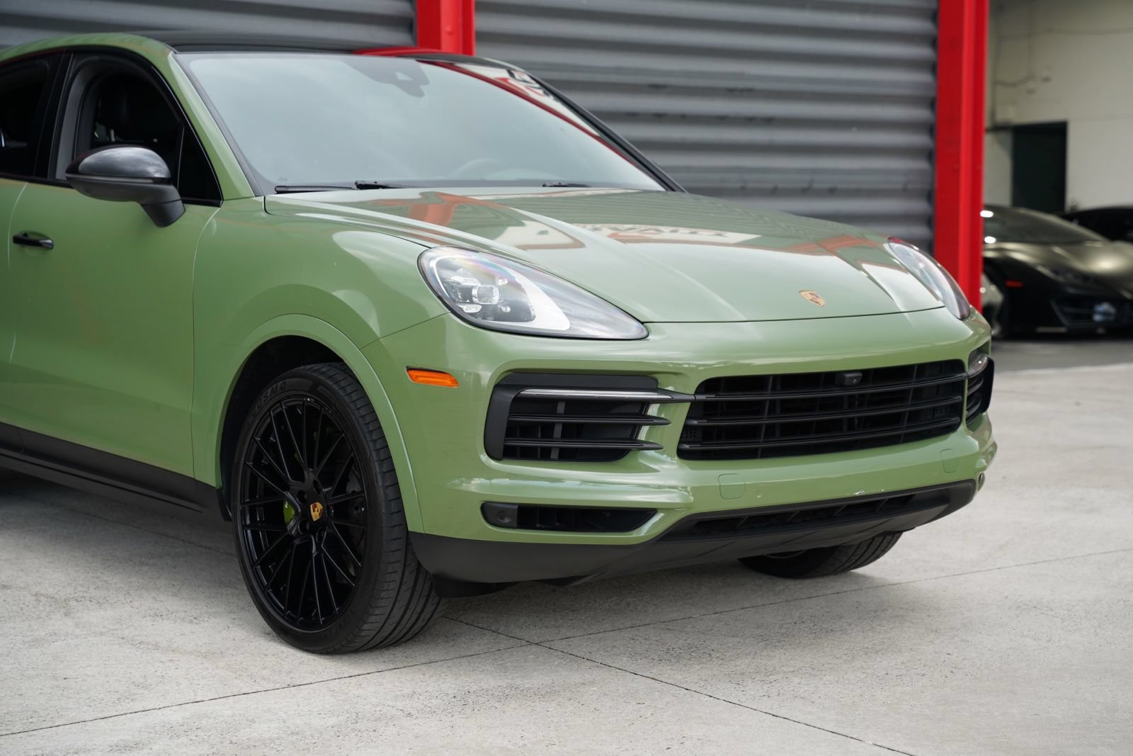 Used 2022 Porsche Cayenne Coupe AWD/4WD image 8