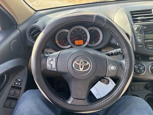 Used 2011 Toyota RAV4 4WD w/ Upgrade Value Pkg image 15