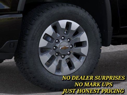 New 2026 Chevrolet Silverado 2500 Custom w/ Custom Value Package AWD/4WD image 9