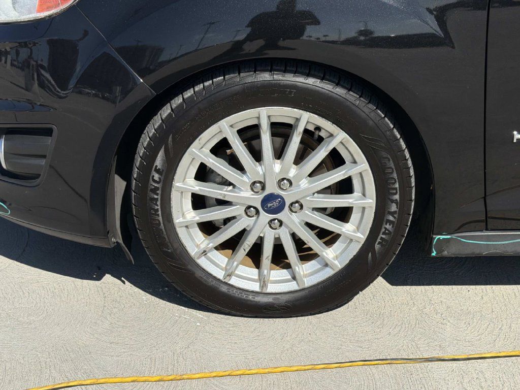 Used 2013 Ford C-MAX SEL FWD image 4