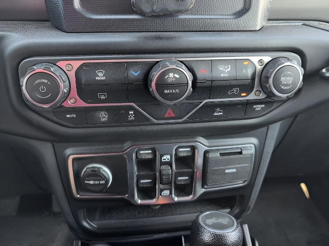 Used 2023 Jeep Wrangler Unlimited Sport AWD/4WD image 21