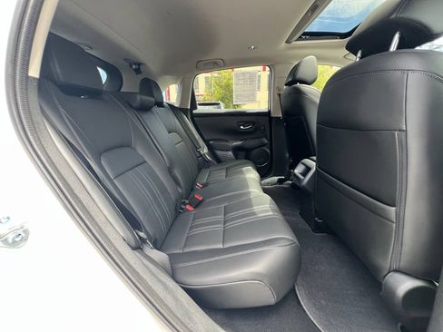 Used 2025 Honda HR-V EX-L image 17