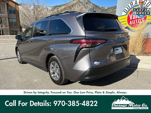 Used 2021 Toyota Sienna XLE image 5