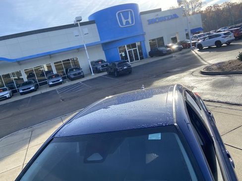 Used 2025 Toyota Camry LE image 27